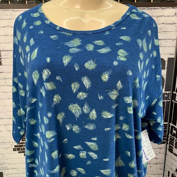 LulaRoe Blue Print Crew Step Hem Irma Tunic Top - Picture 2 of 6